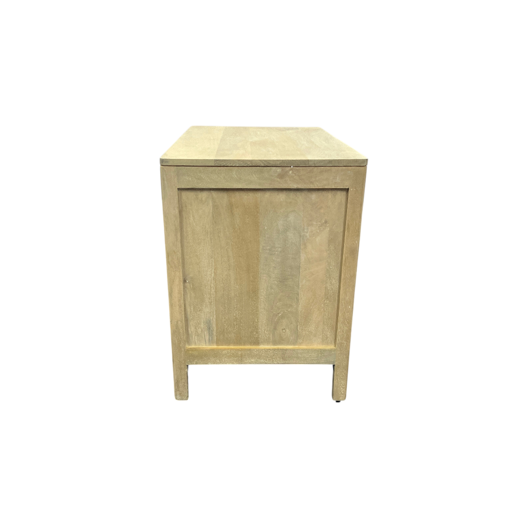Lulu and Georgia Hannah 3-Drawer Nightstand