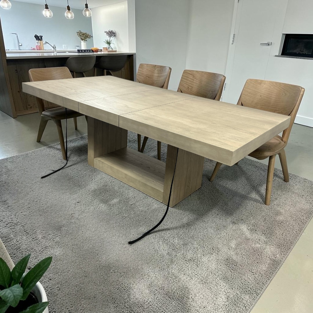 Latitude Run Jaquelyn Extendable Solid Wood Base Dining Table