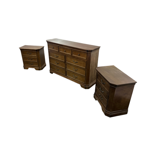 Charlton Home Ailany Traditional Wood 9-Drawer Dresser and 3-Drawer Nightstand Set, image 3