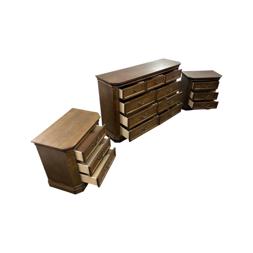Charlton Home Ailany Traditional Wood 9-Drawer Dresser and 3-Drawer Nightstand Set, image 22