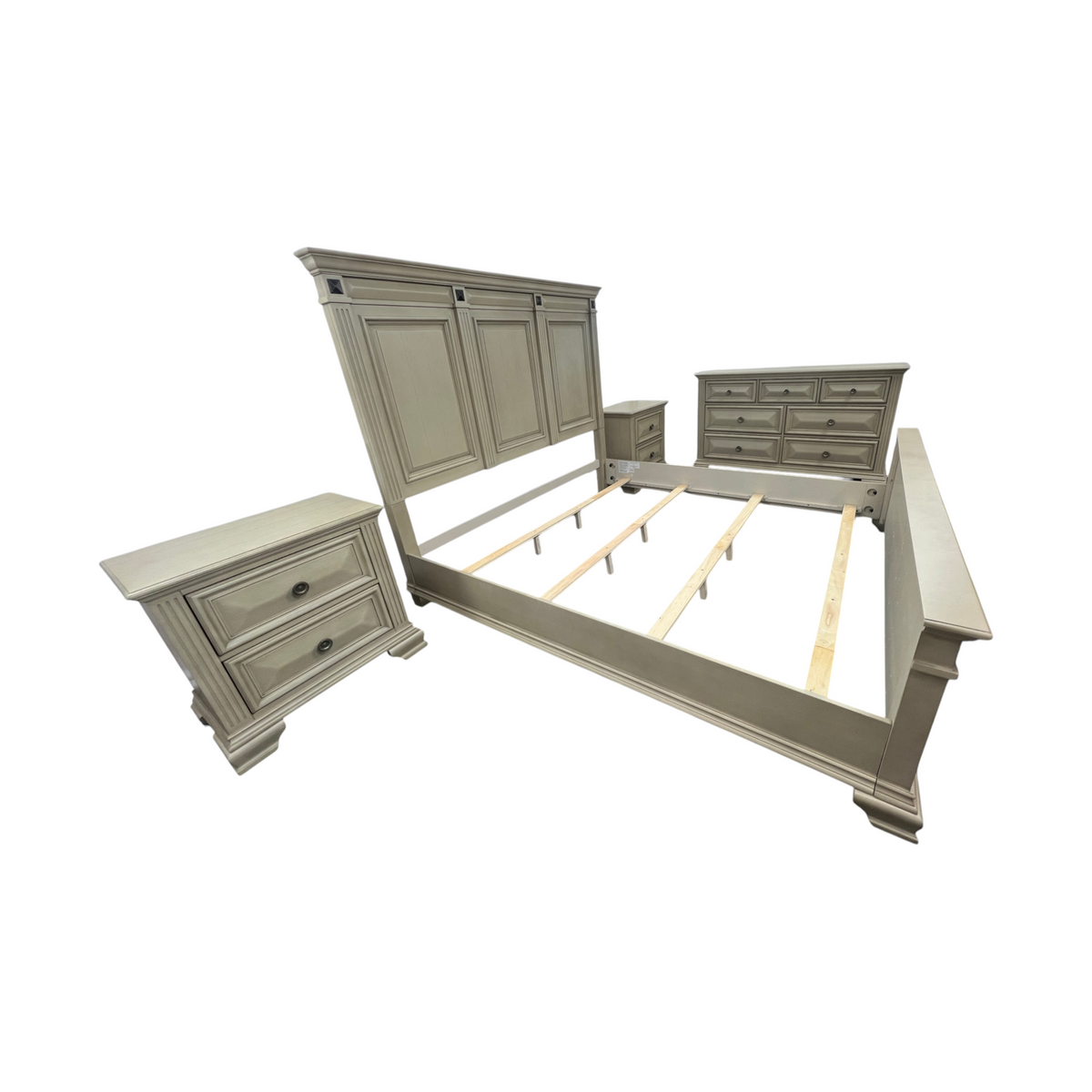 Charlton Home Samuelsson Solid Wood Standard Bedroom Set