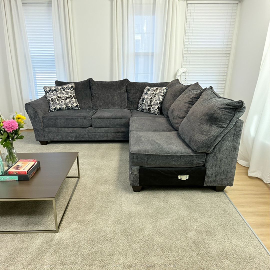 Ashley Eltmann 2pc Sectional Sofa