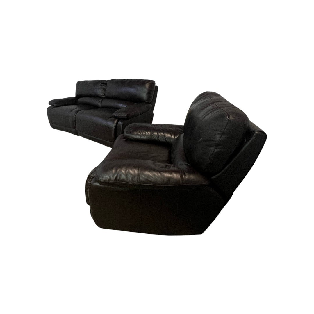 Raymour and Flanigan Leather Recliner Set