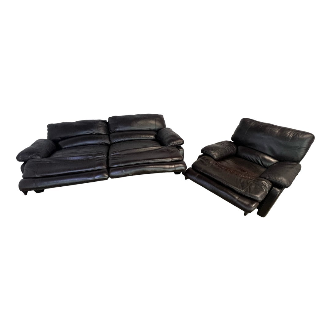 Raymour and Flanigan Leather Recliner Set