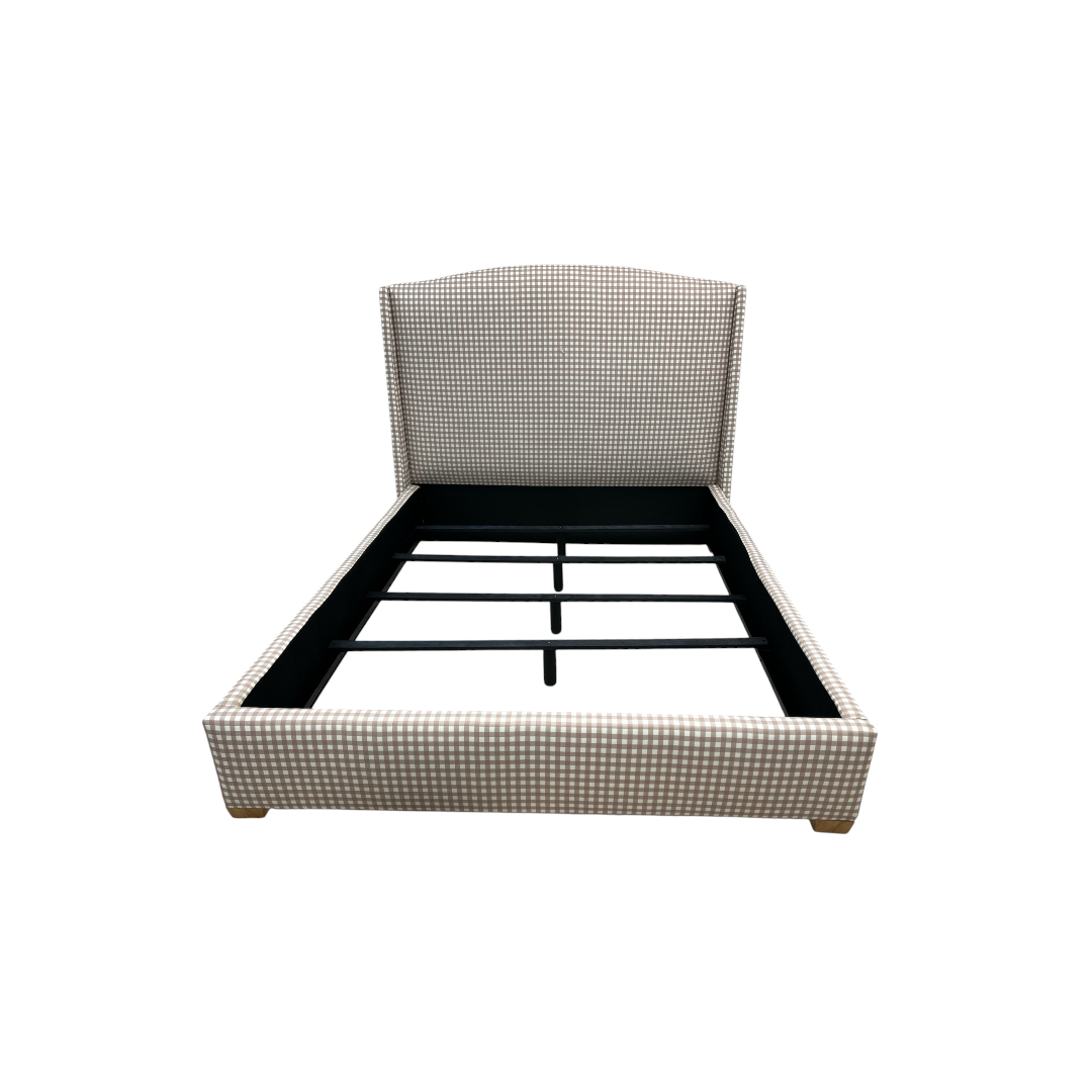 Birch Lane Allis Upholstered Wingback Queen Bed, 95" × 67" × 52" — image 2 of 4