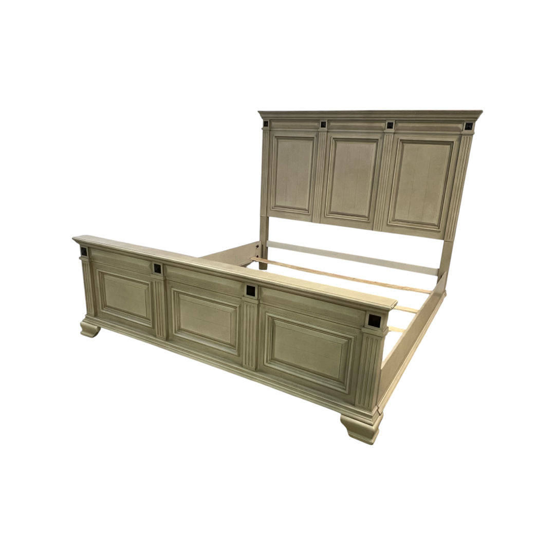 Cambridge Heritage Queen-Size Bed Frame, Light Wash