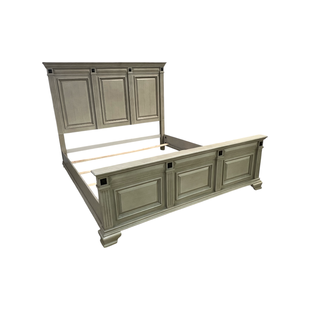 Cambridge Heritage Queen-Size Bed Frame, Light Wash