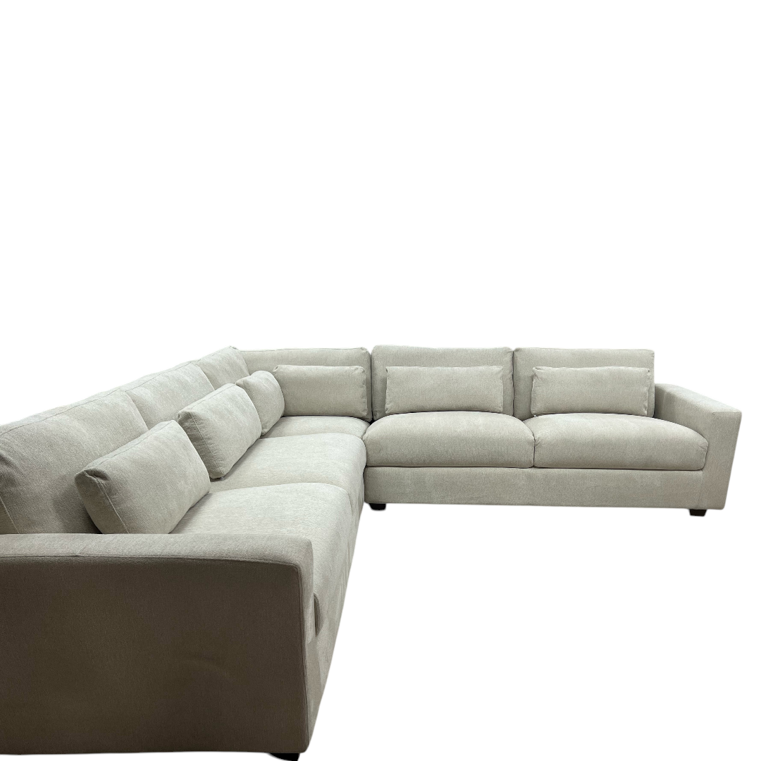 Ebern Designs Icelyn 3 - Piece Modern and Soft Upholstered Corner Sectional with 6 Throw Pillows