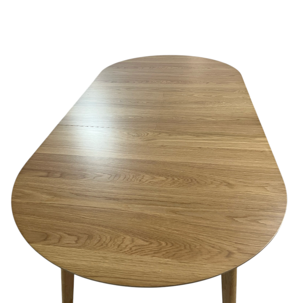 Hoft Homes Werner Extendable Dining Table - Oak