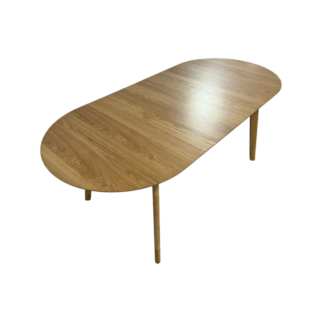 Hoft Homes Werner Extendable Dining Table - Oak