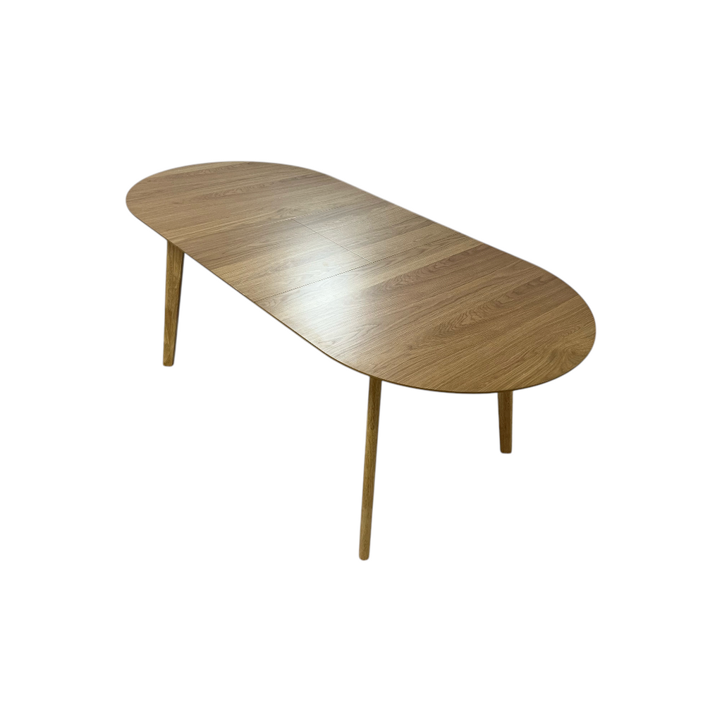 Hoft Homes Werner Extendable Dining Table - Oak