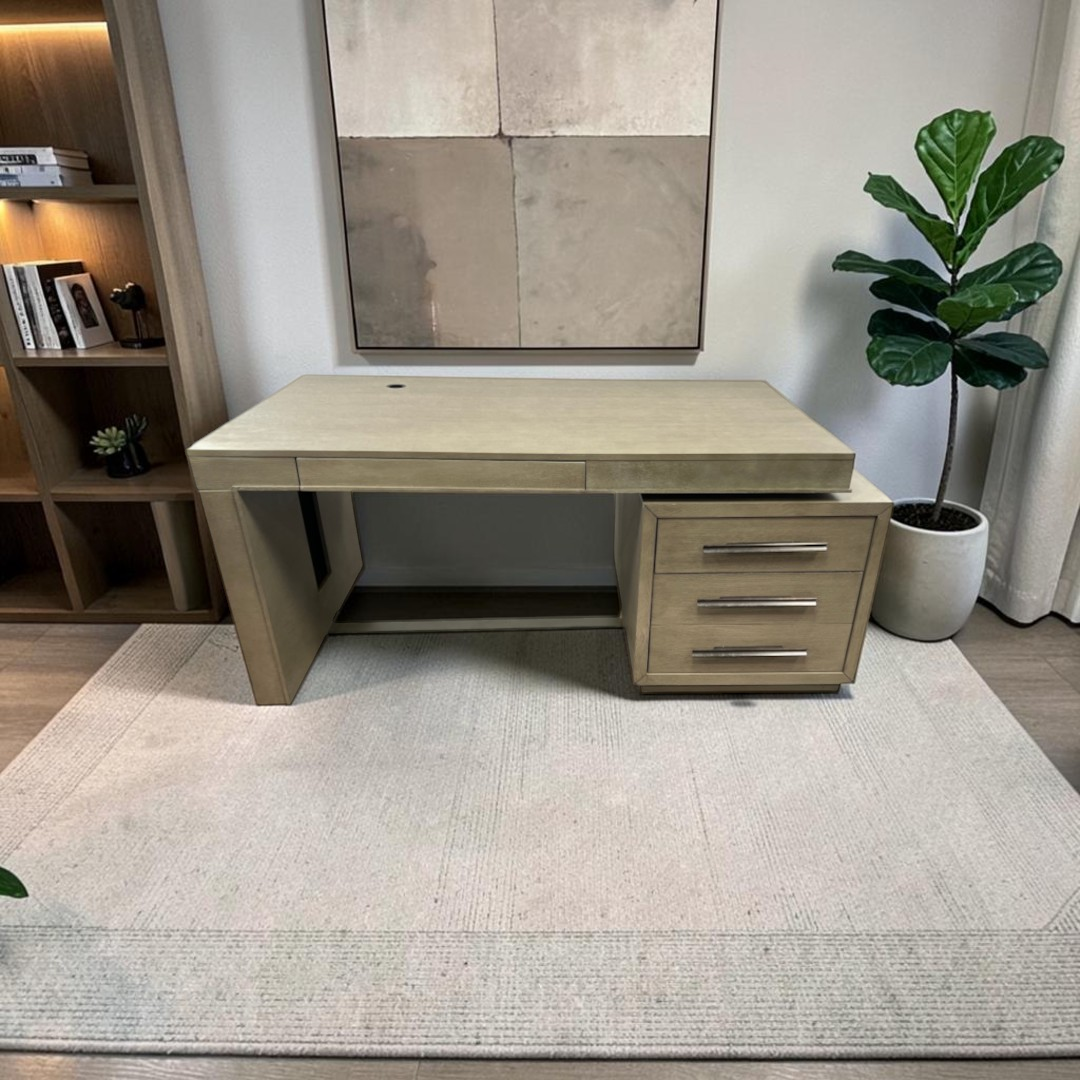 Lark Manor Artresha Desk Computer Desks