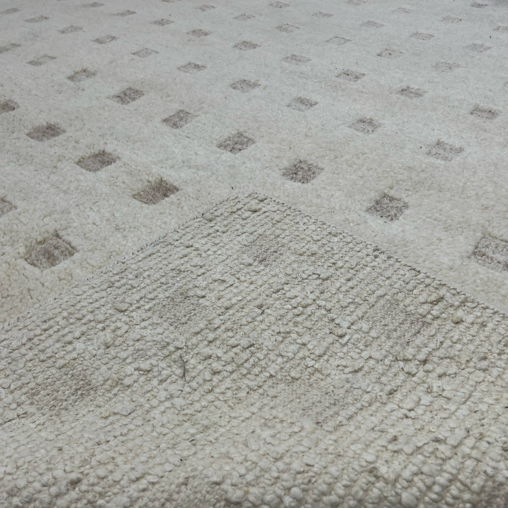 Jaipur Living Form And Weave Jinni FAW01 Ivory / White Tan Beige Area Rug