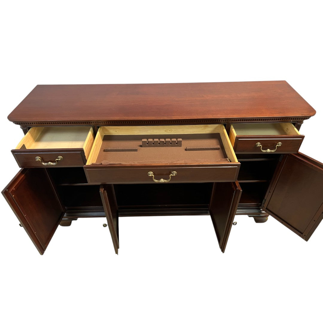 Kincaid Hadleigh Buffet