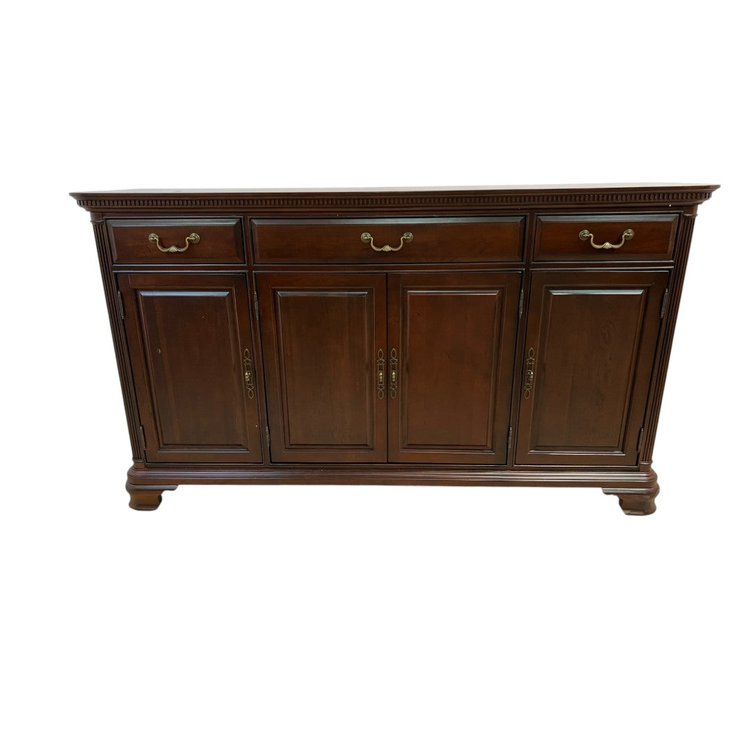Kincaid Hadleigh Buffet