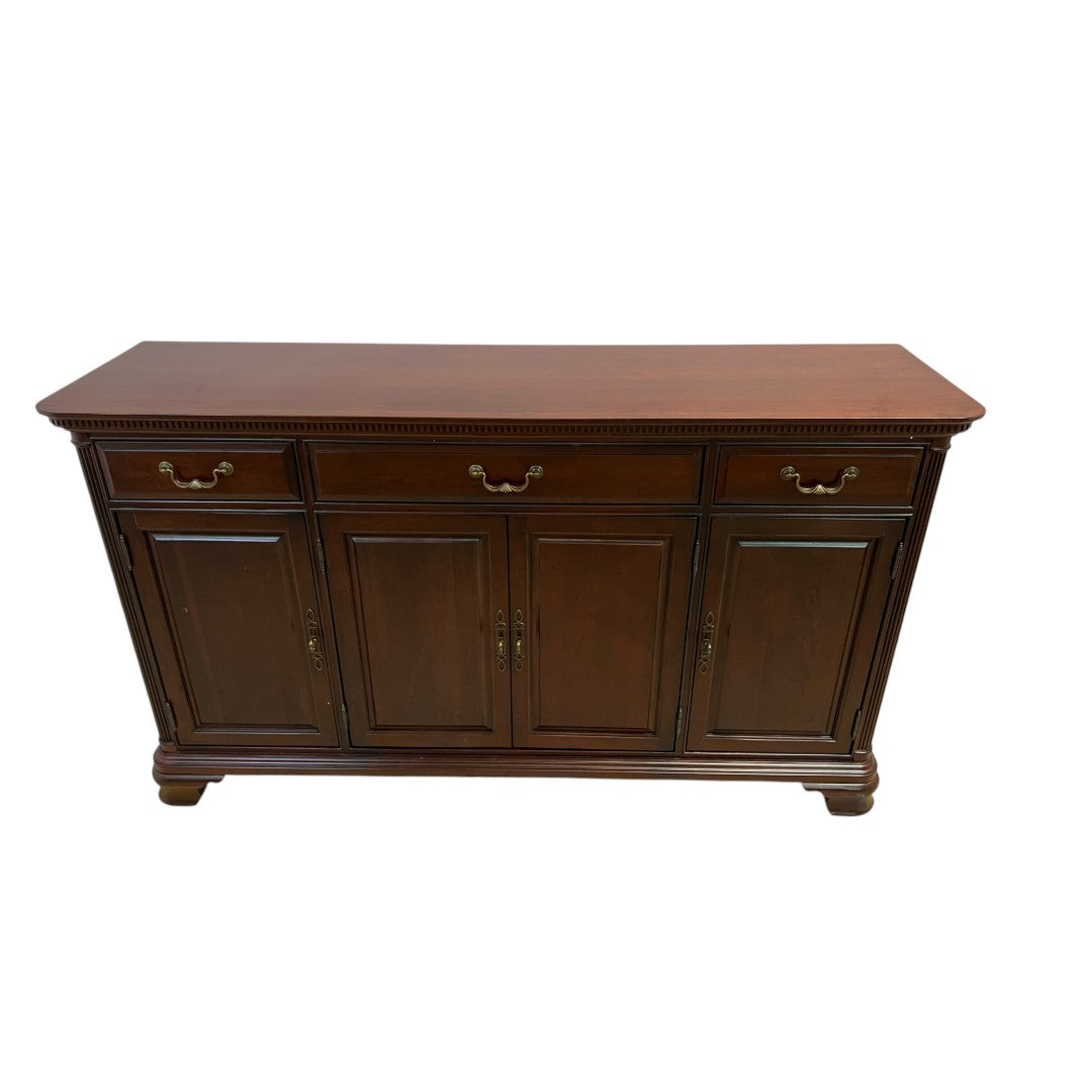 Kincaid Hadleigh Buffet
