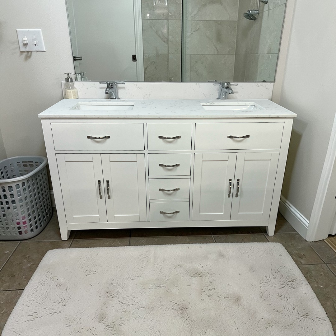 Lark Manor Vannes Bathroom Vanity with Solid Hardwood Frame Quartz Countertop