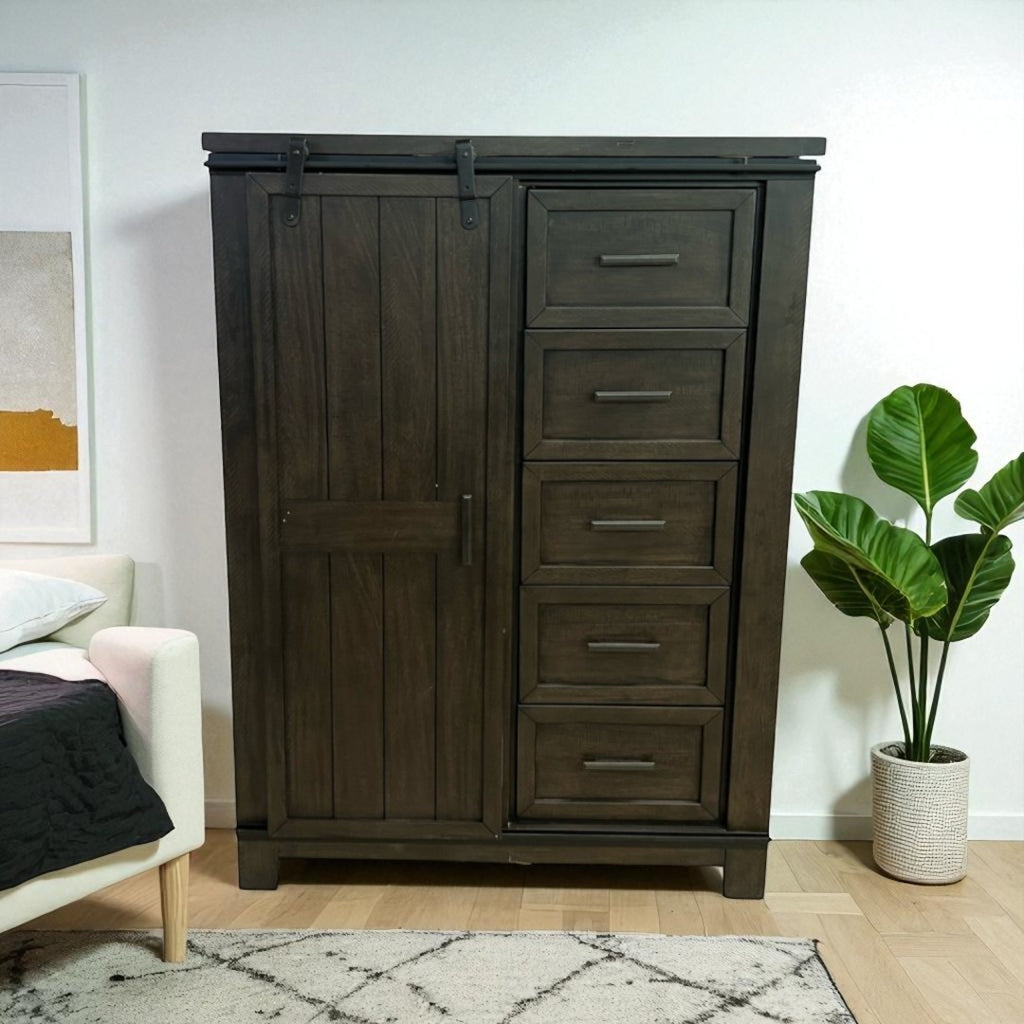 Laurel Foundry Modern Farmhouse Zac Drawer Dresser