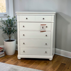 Legacy Classic Canterbury Natural White Drawer Chest