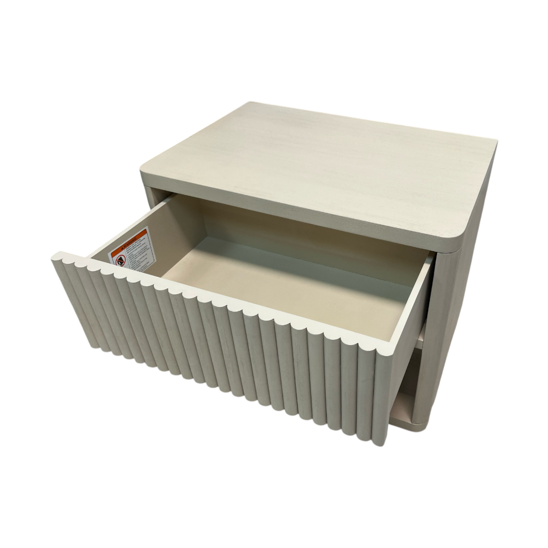 Lulu and Georgia Rutherford 6 Drawer Dresser and Nightstand Set