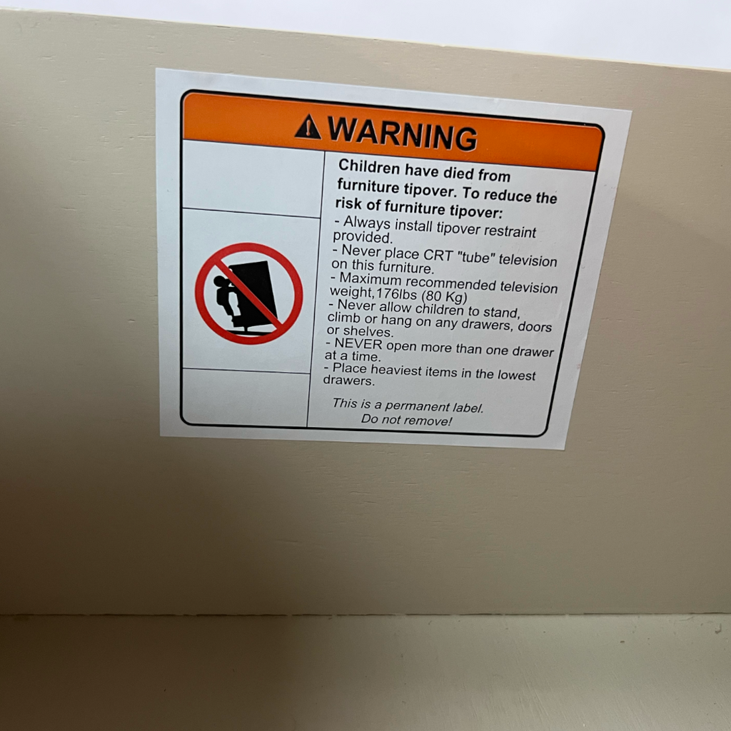 Lulu and Georgia Rutherford 6 Drawer Dresser and Nightstand Set