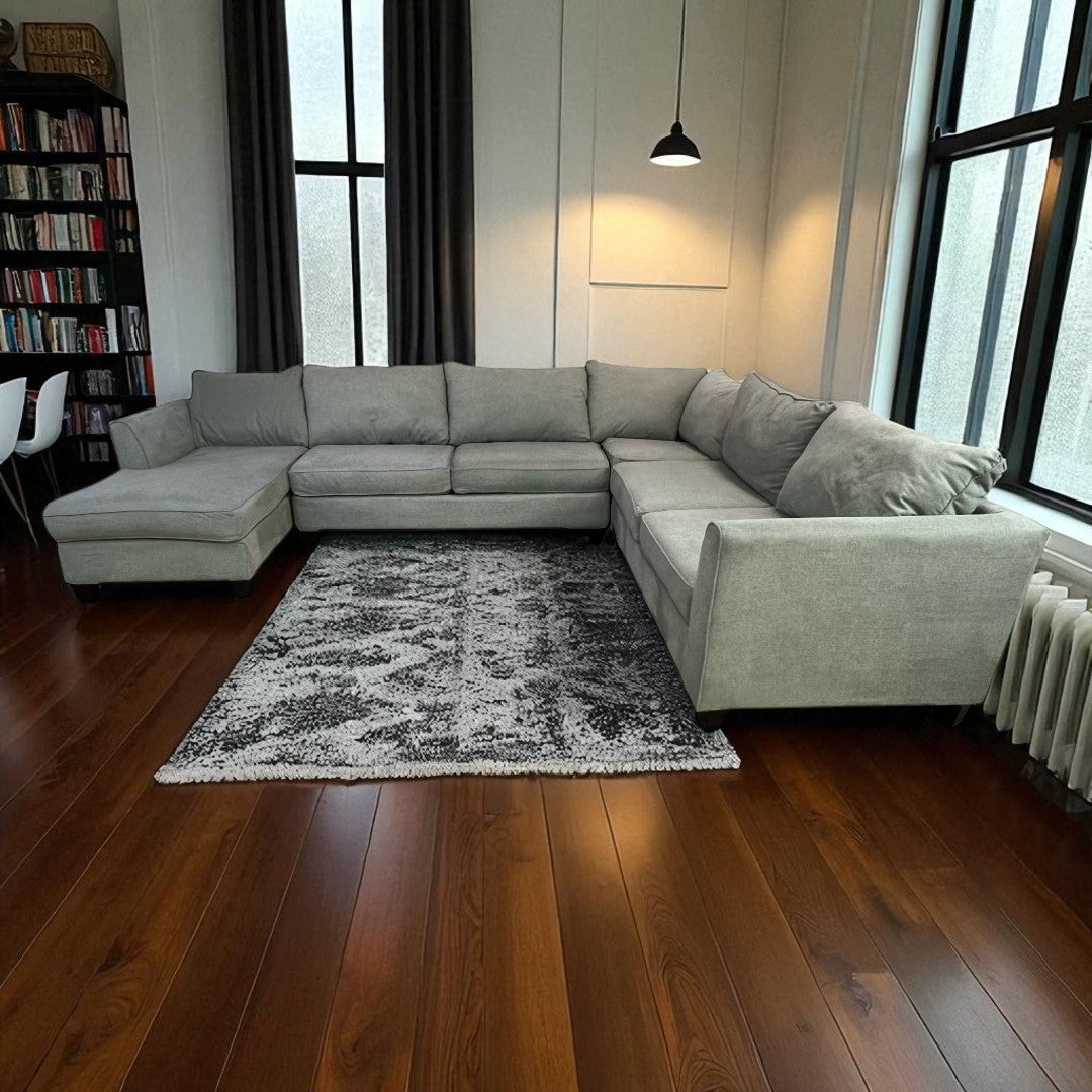 Raymour & Flanigan Daine 4pc Sectional Sofa