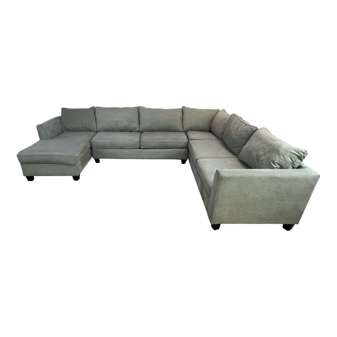 Raymour & Flanigan Daine 4pc Sectional Sofa
