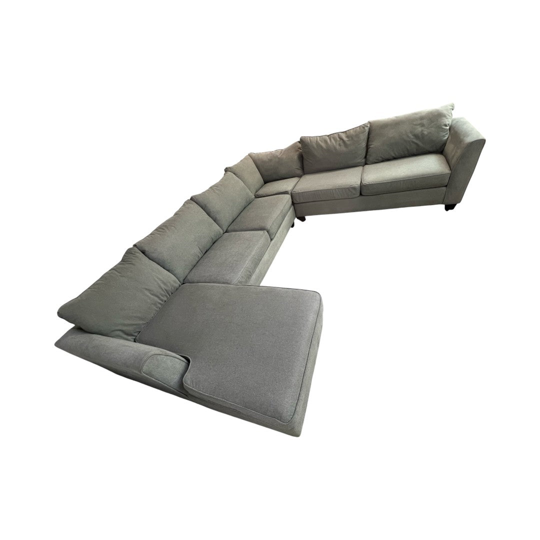 Raymour & Flanigan Daine 4pc Sectional Sofa