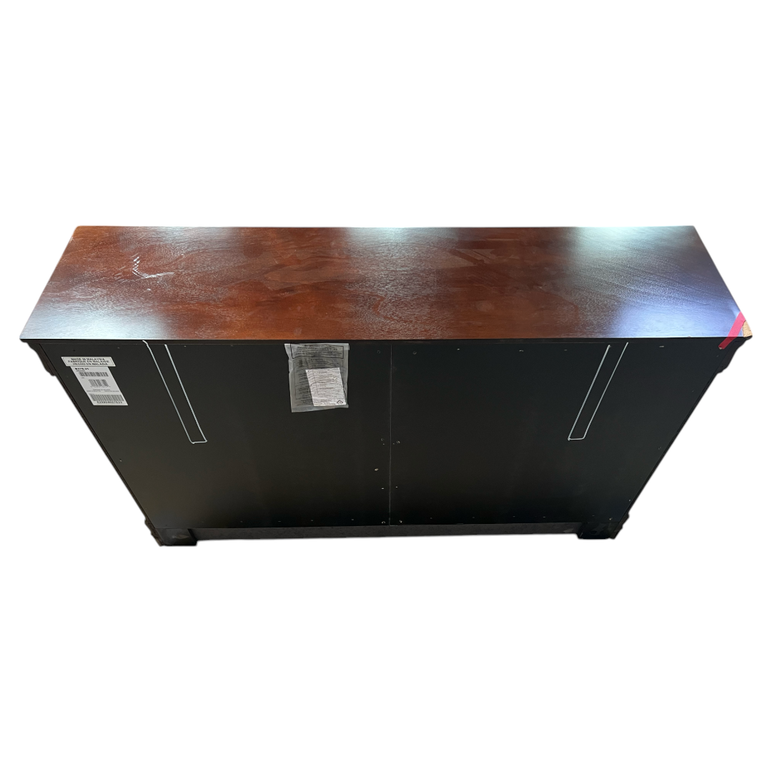 Ashley Alisdair Dresser