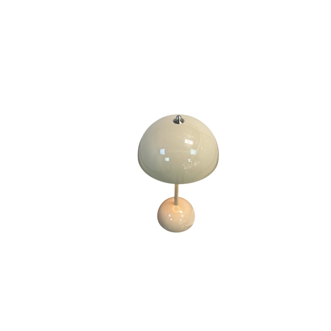 2Modern Flowerpot VP9 Portable Table Lamp (6)
